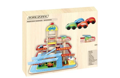 Dřevěné parkoviště – garáž pro děti