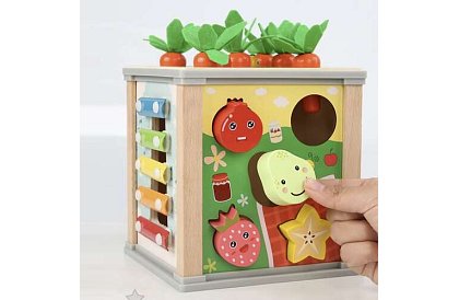 Dřevěná smyslová a vzdělávací kostka