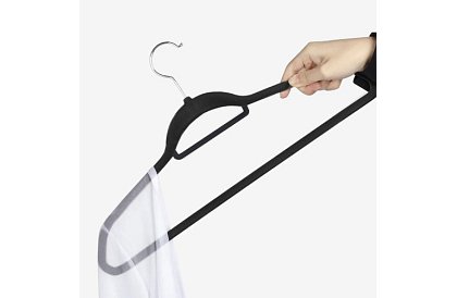 Sametové ramínka na oděvy - 20 ks - černé