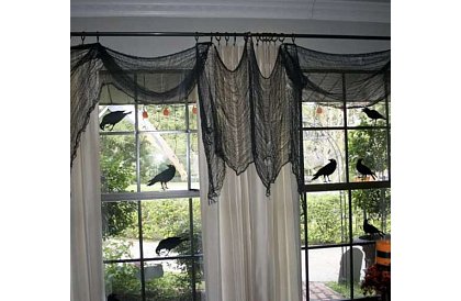 Velká umělá pavučina na Halloween – 198x76 cm - černá