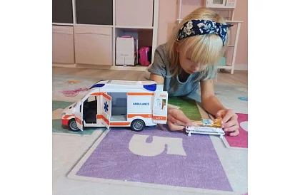 Sanitní vůz – ambulance se zvukovou a světelnou signalizací