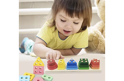 Dřevěný třidič tvarů - skládačka