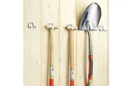 Kovové věšáky na zahradní a dílenské nářadí – 20 ks