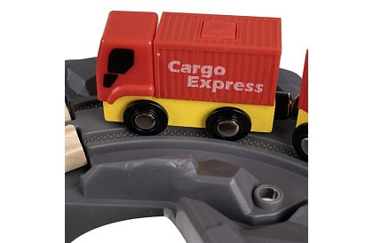 Dřevěná železnice - vláčkodráha na baterie 4,8 metrů