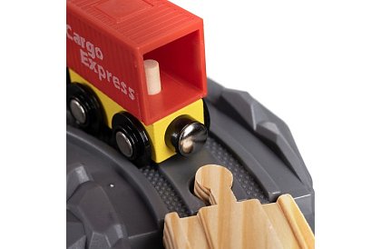 Dřevěná železnice - vláčkodráha na baterie 4,8 metrů