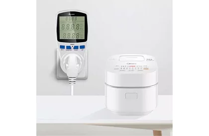 Digitální LCD měřič spotřeby elektrické energie