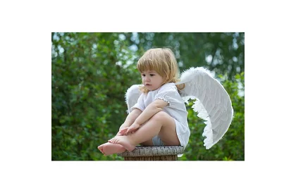 Andělský kostým s křídly