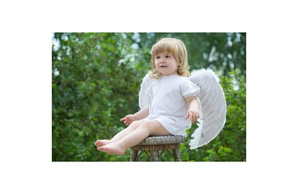 Andělský kostým s křídly