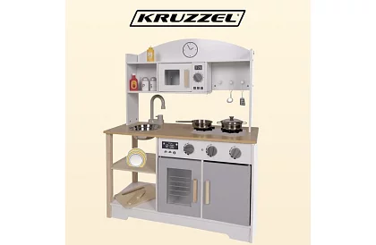 Dřevěná dětská kuchyňka s doplňky
