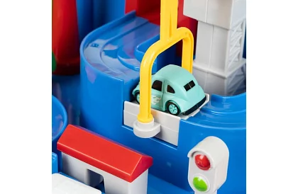 Auto překážková dráha