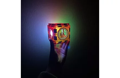 Vzdělávací magnetická 3D stavebnice - 77 kusů