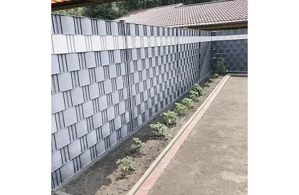 Stínící páska na plot šedá - panelová 630 g/m² + klipy