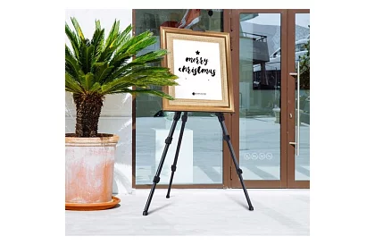 Malířský kovový stojan