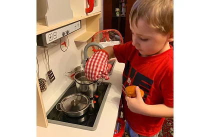 Sada kovového nádobí pro děti