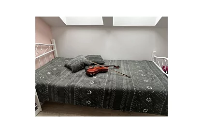 Měkká teplá deka s povlaky na polštáře - šedá