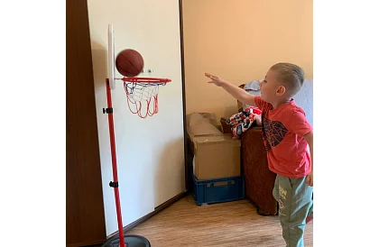 Basketbalový koš s terčem a příslušenstvím