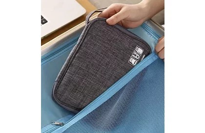 Cestovní pouzdro – organizér na kabely a nabíječky