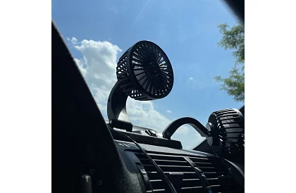 Dvojitý ventilátor do automobilů