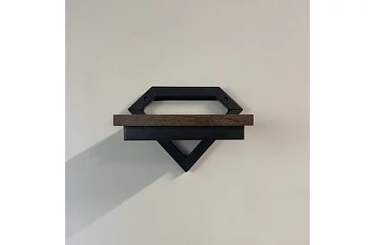 Nástěnná industriální polička