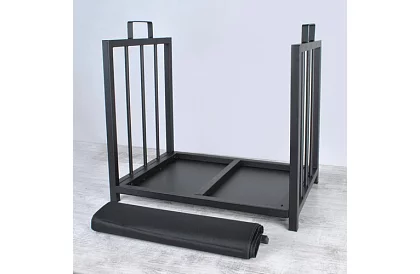 Stojan na dřevo ke krbu